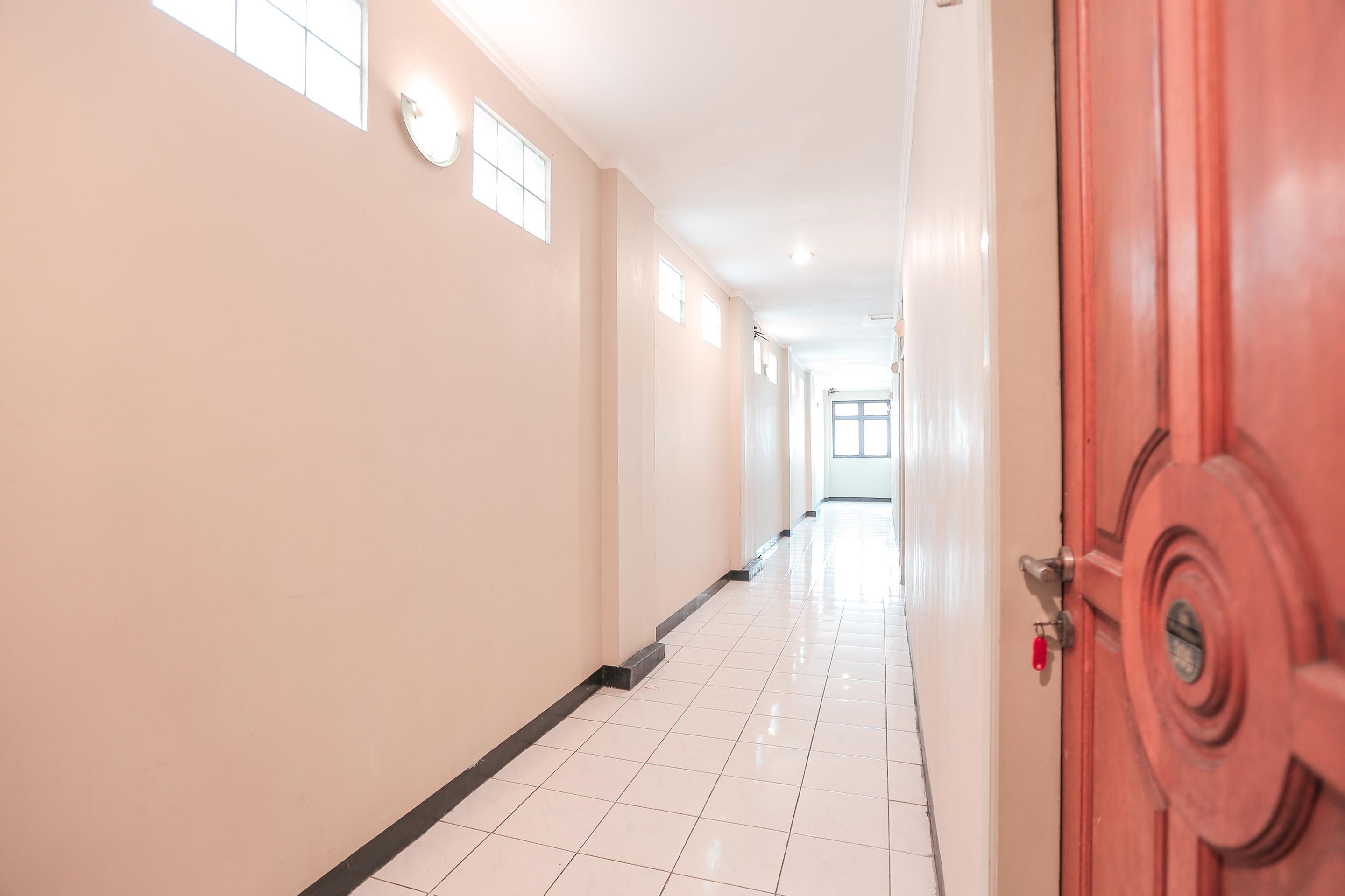 Oyo 117 Blueberry Homestay Jakarta Ngoại thất bức ảnh