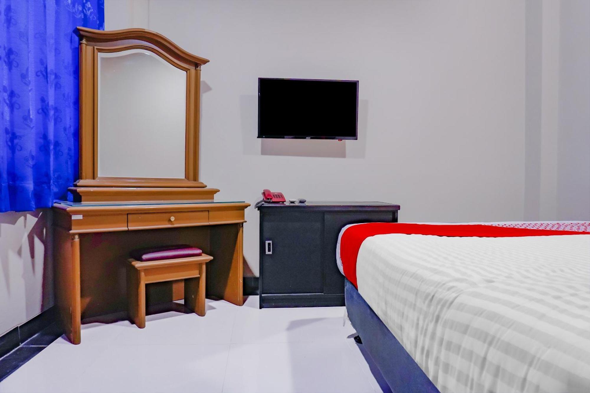 Oyo 117 Blueberry Homestay Jakarta Ngoại thất bức ảnh