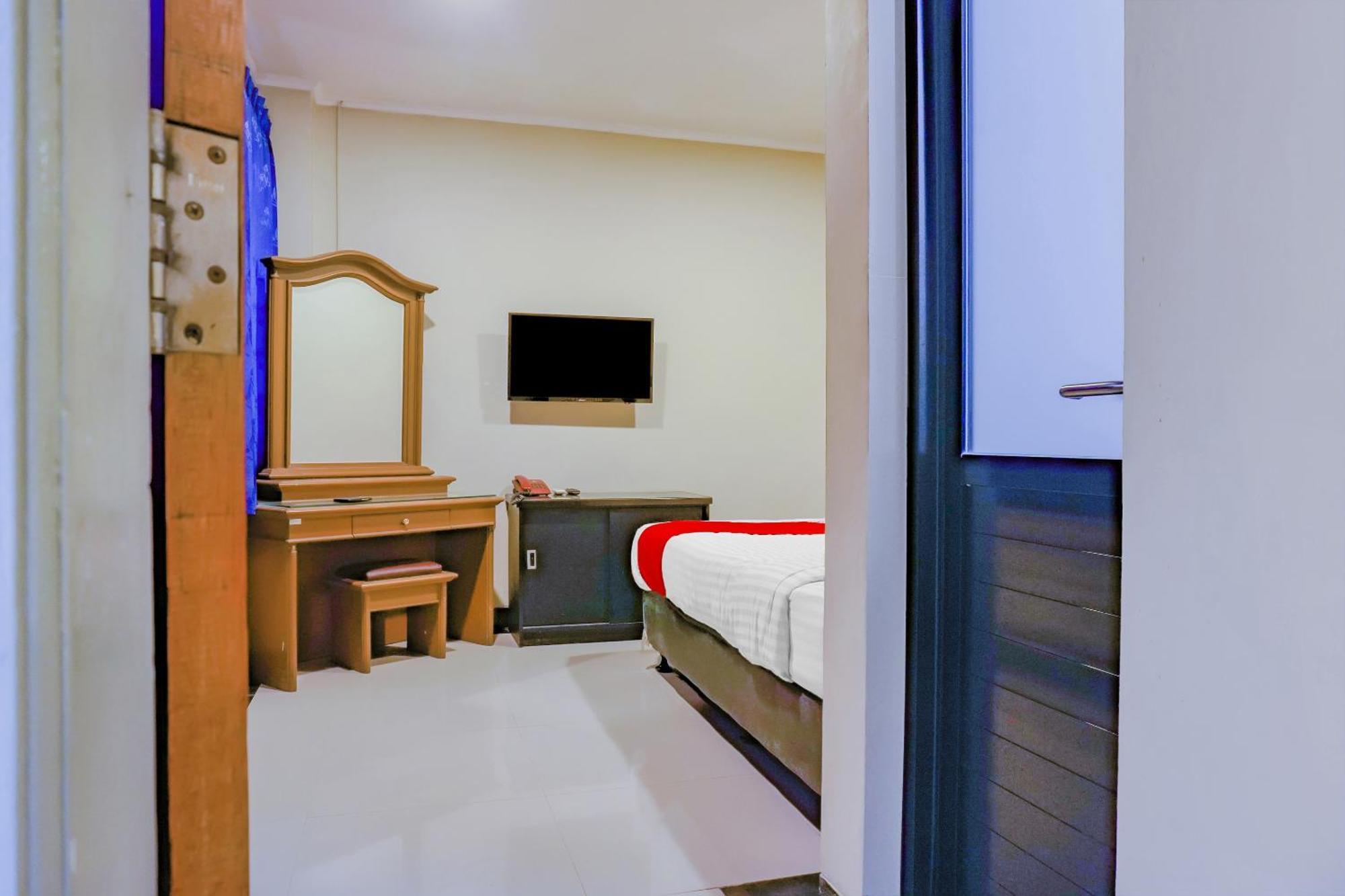 Oyo 117 Blueberry Homestay Jakarta Ngoại thất bức ảnh